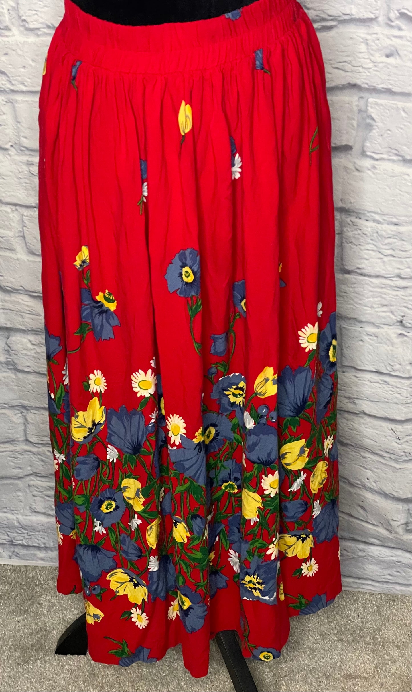 Vintage Stonebridge Red/Blue Flower Print Skirt