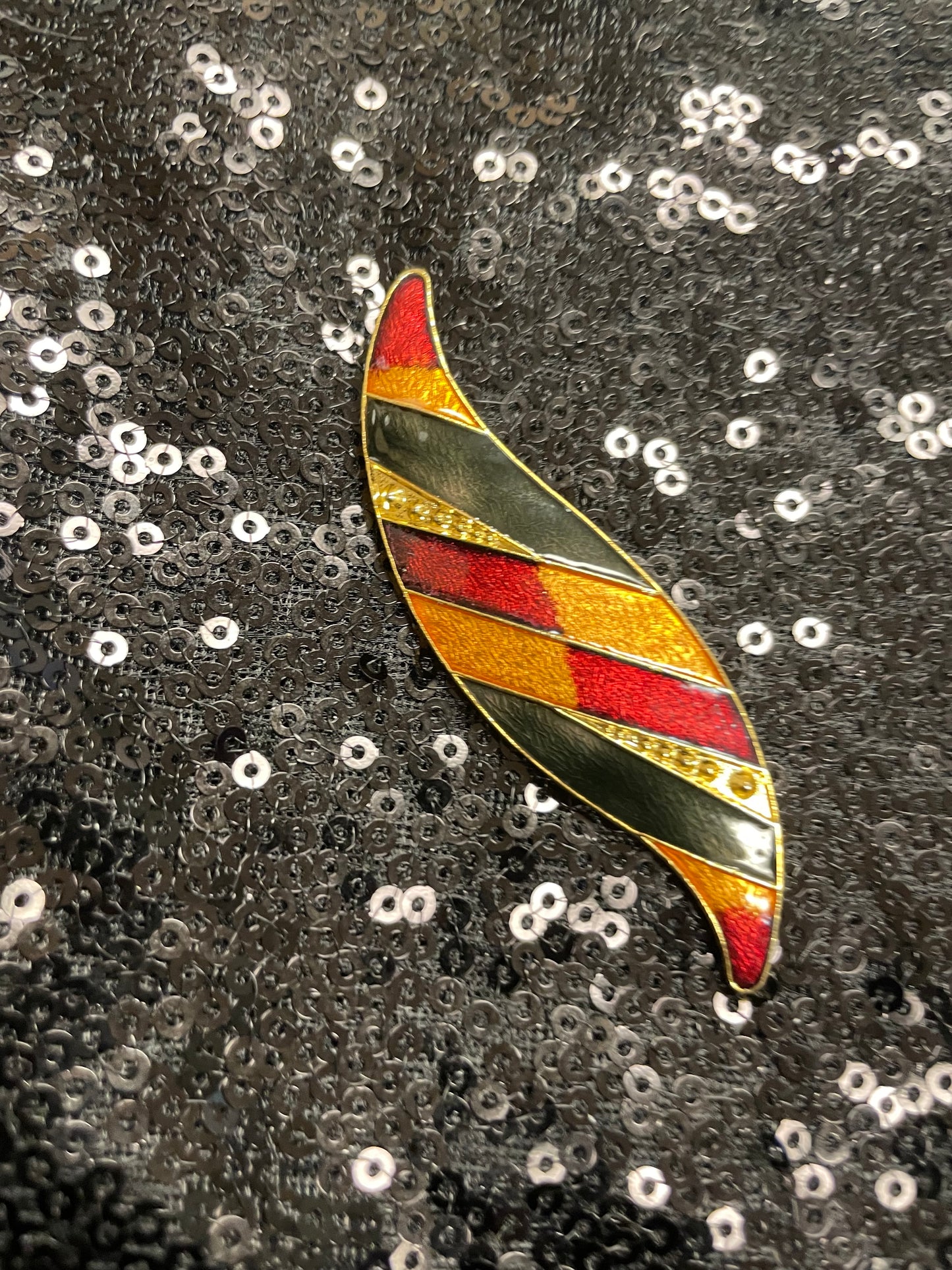 Multicolor Leaf Pin
